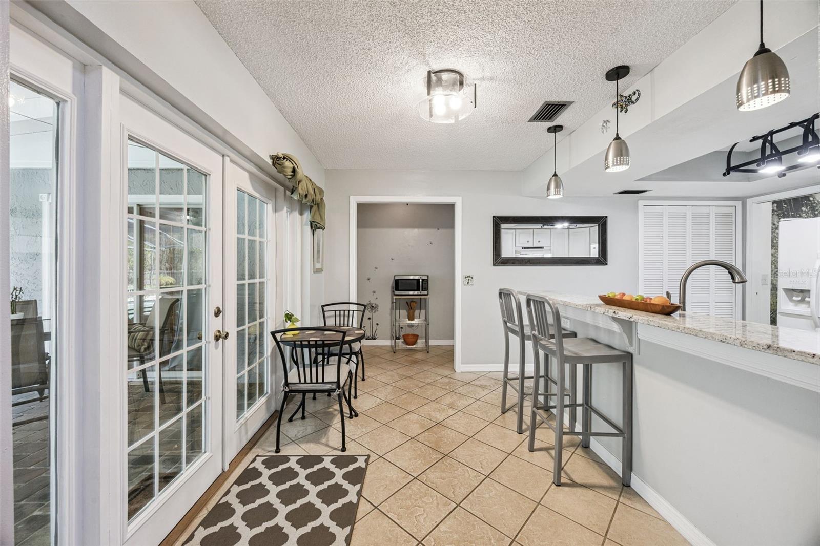 REGAL OAK SHORES UNIT 1 - Residential