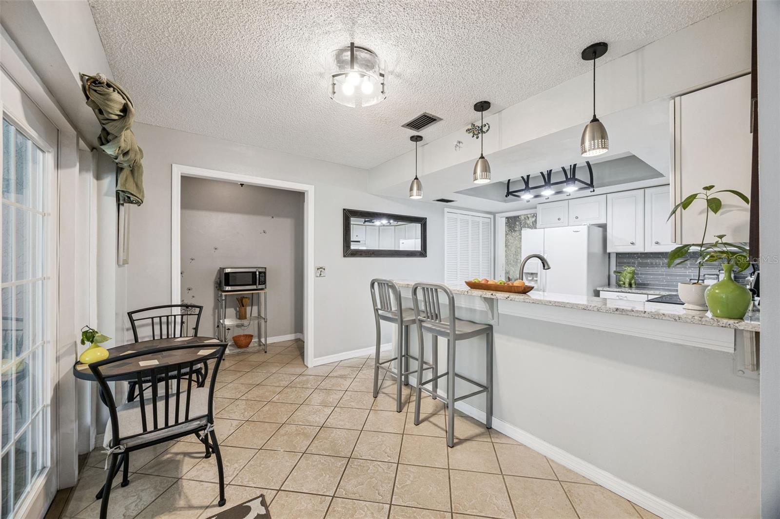 REGAL OAK SHORES UNIT 1 - Residential