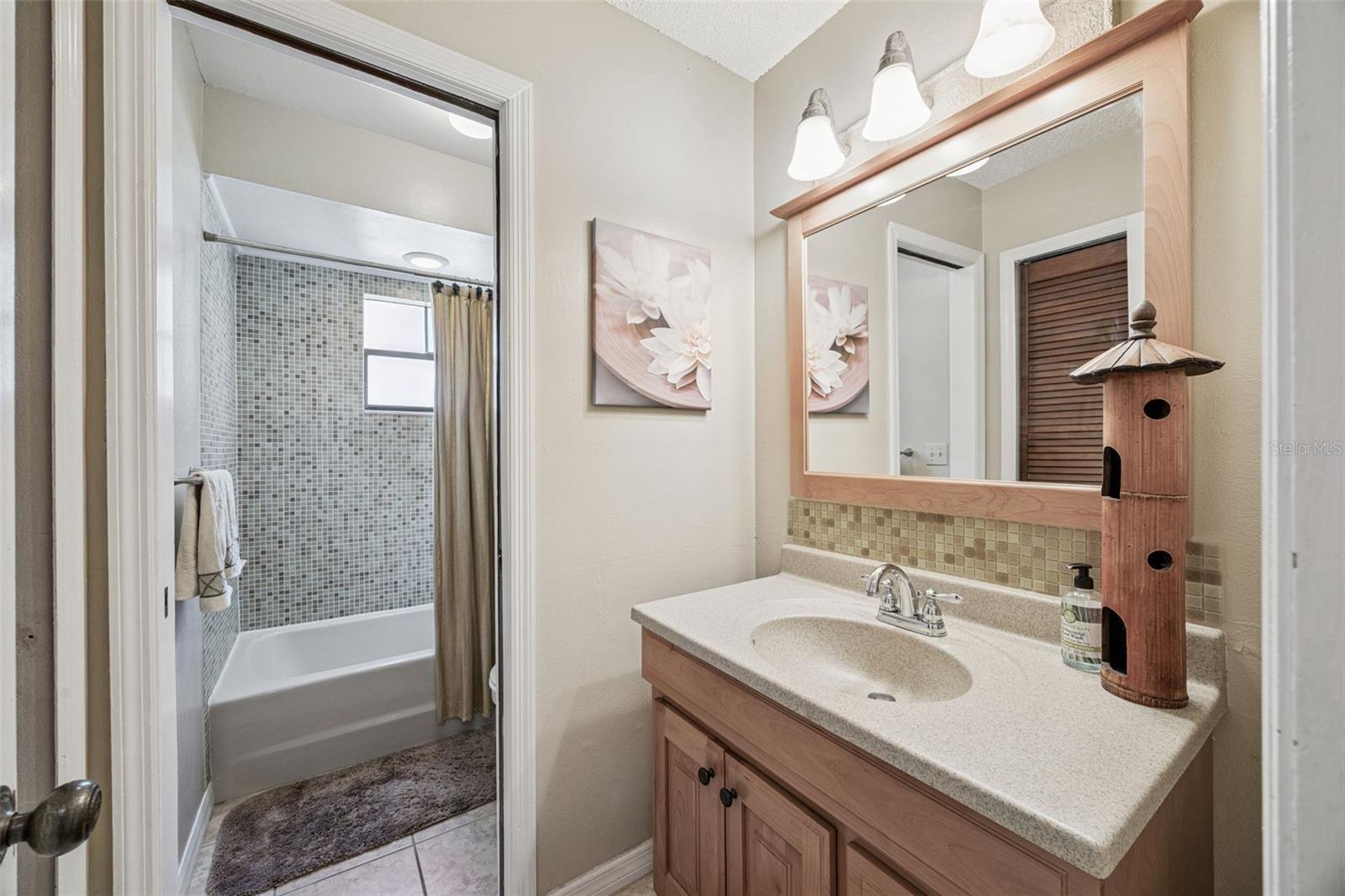 REGAL OAK SHORES UNIT 1 - Residential