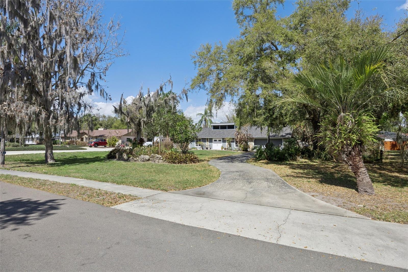 REGAL OAK SHORES UNIT 1 - Residential