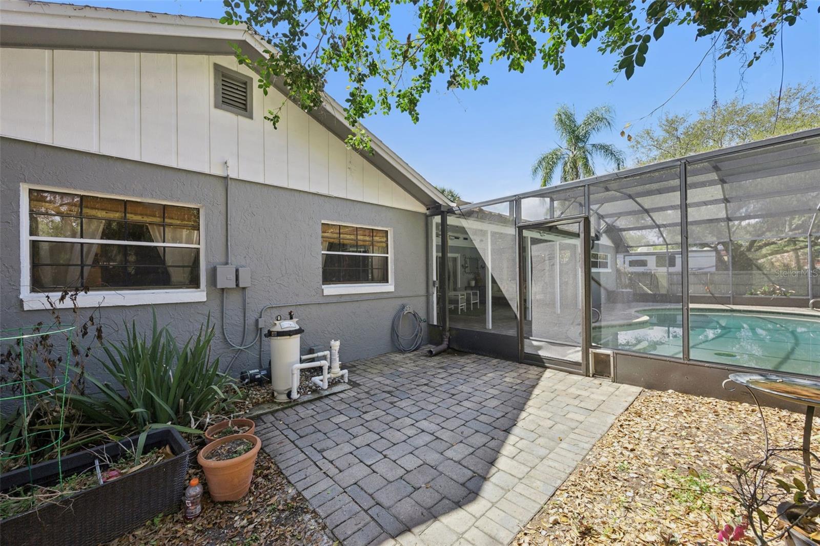 REGAL OAK SHORES UNIT 1 - Residential