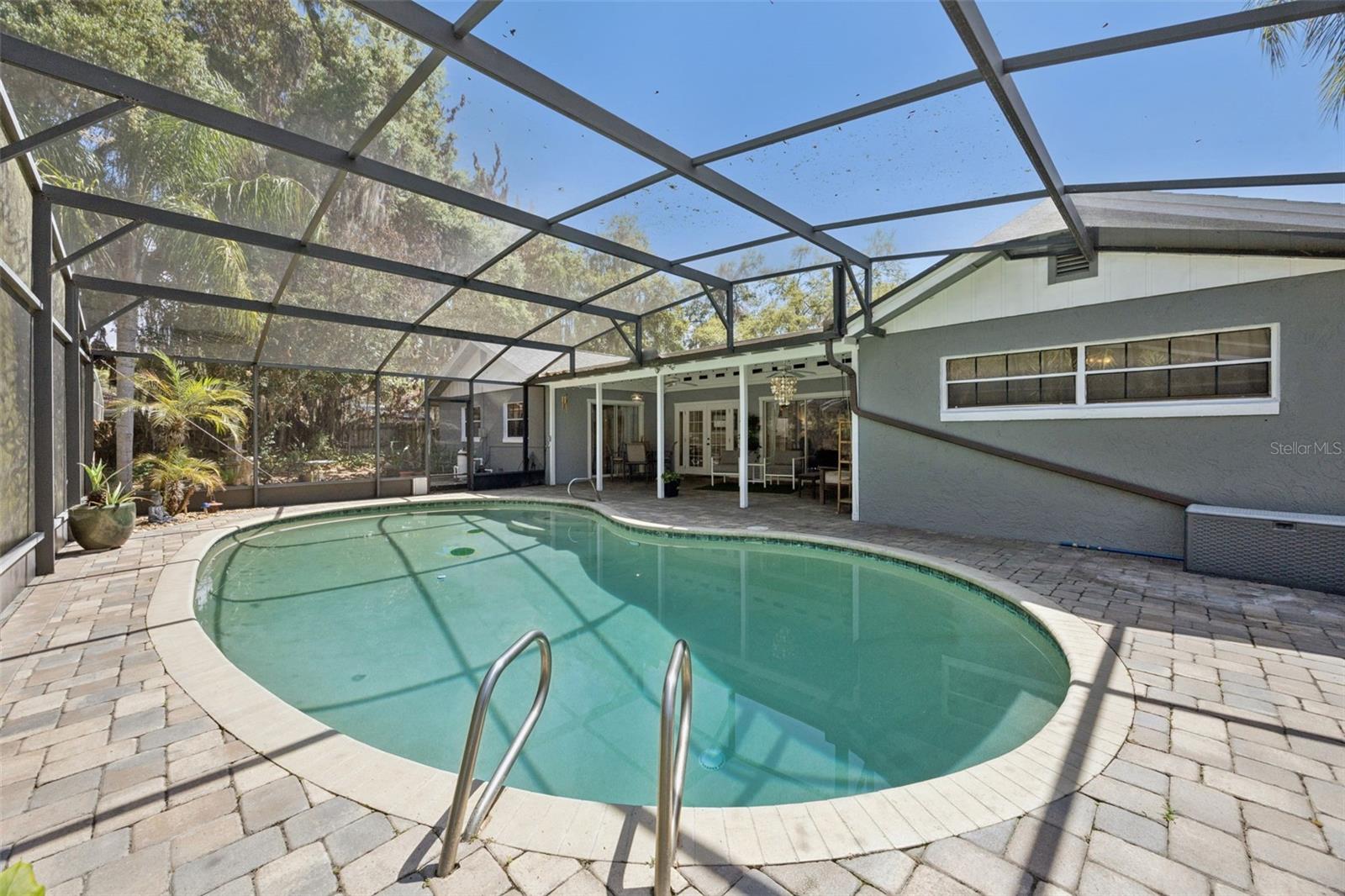 REGAL OAK SHORES UNIT 1 - Residential