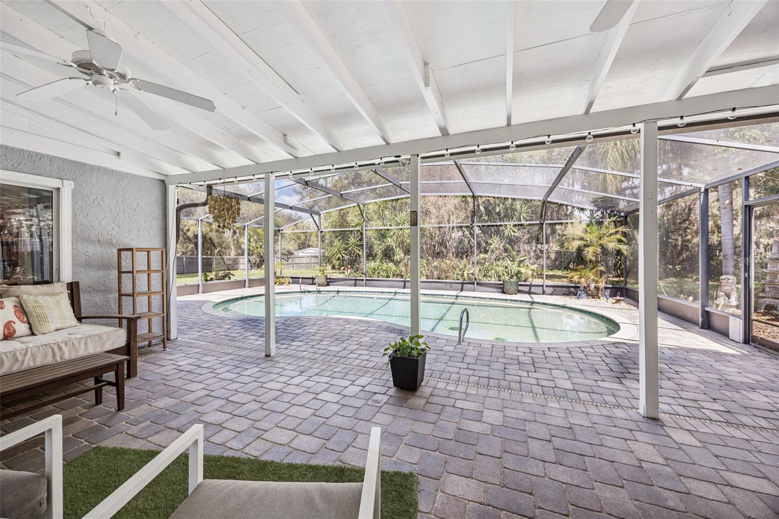 REGAL OAK SHORES UNIT 1 - Residential