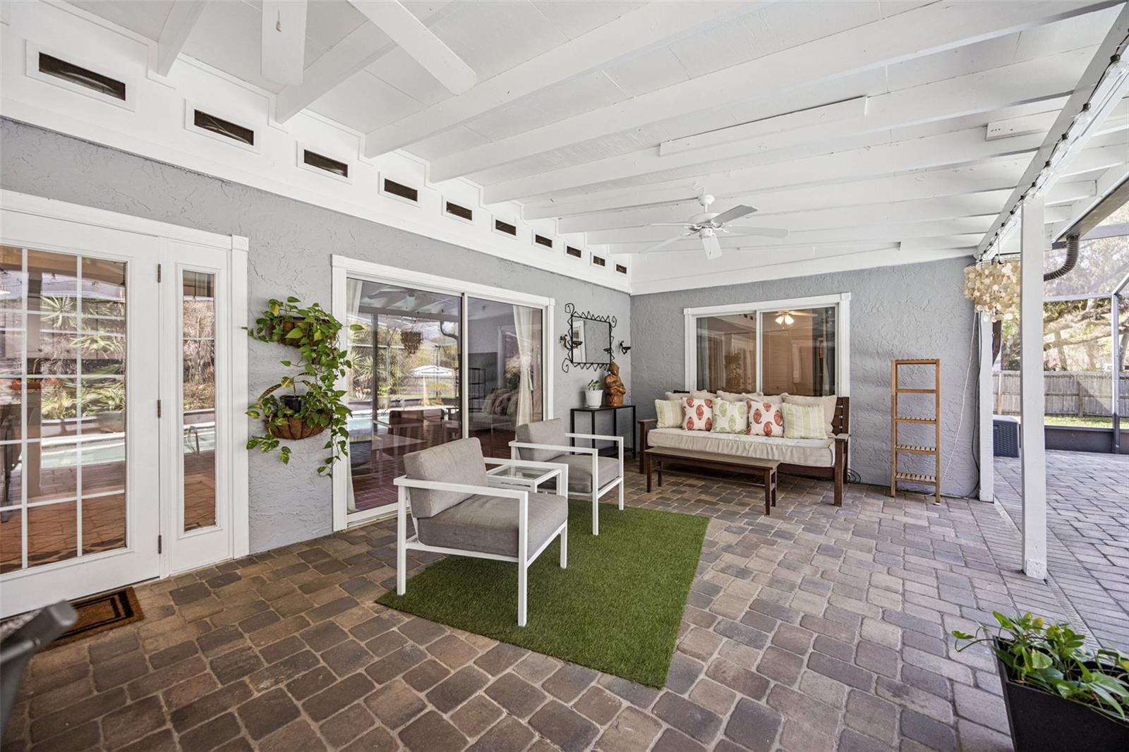 REGAL OAK SHORES UNIT 1 - Residential