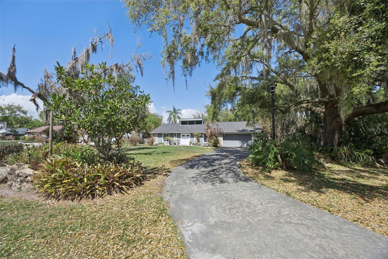 REGAL OAK SHORES UNIT 1 - Residential