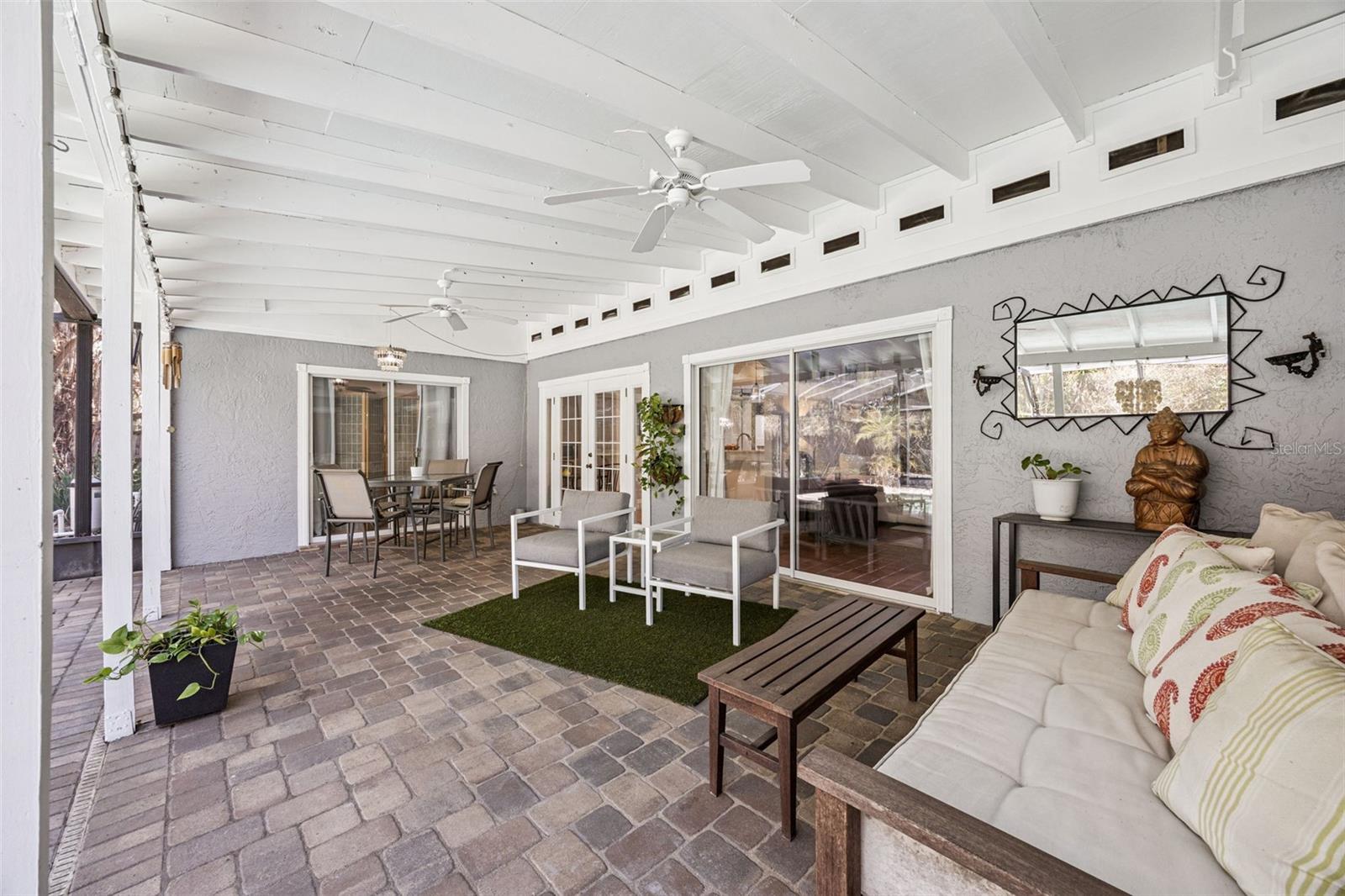 REGAL OAK SHORES UNIT 1 - Residential