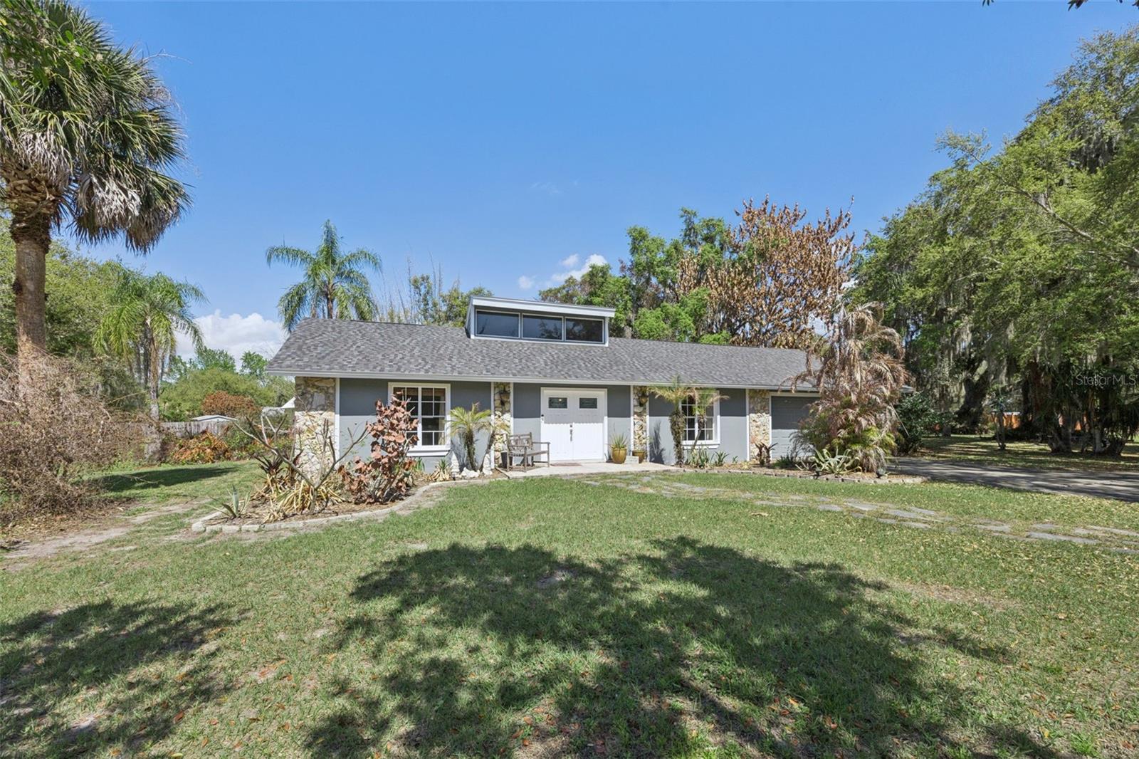 REGAL OAK SHORES UNIT 1 - Residential