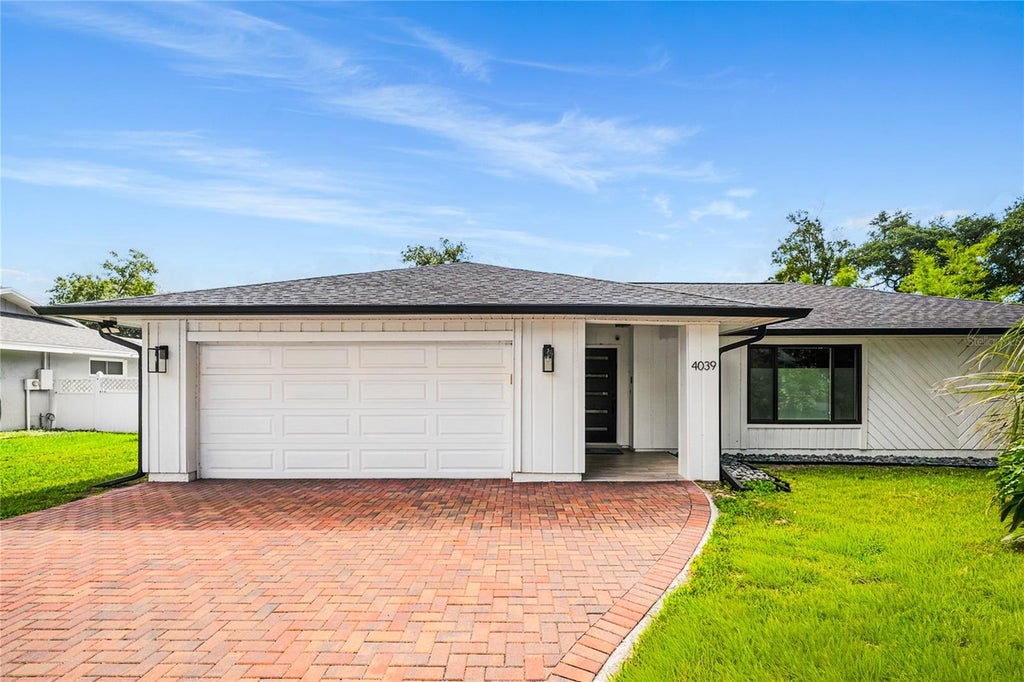 Photo of 4039 Cool Water Court, Winter Park, FL 32792 (MLS # O6437904)