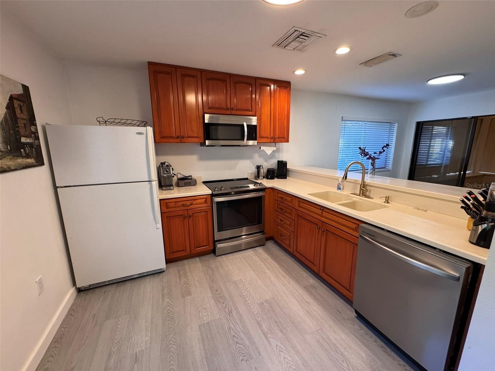 2765 COUNTRYSIDE BOULEVARD 101