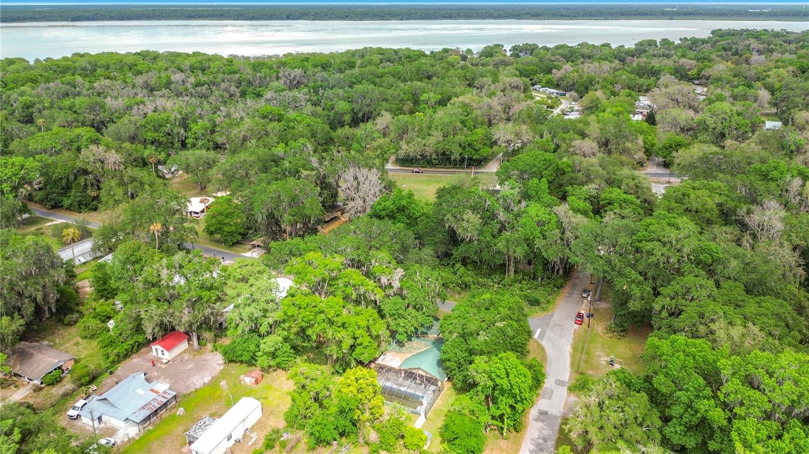 PANACOOCHEE RETREATS - Residential