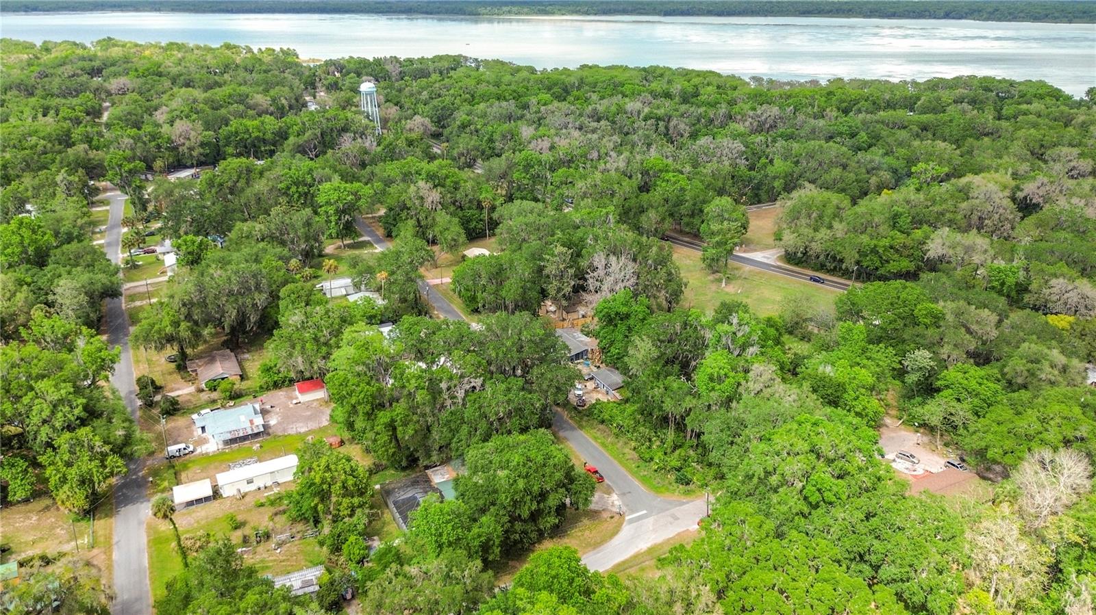 PANACOOCHEE RETREATS - Residential