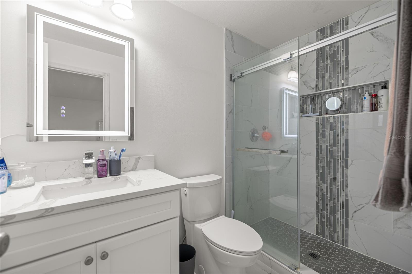 SILVER SPGS SHORES UN 07 - Residential Lease