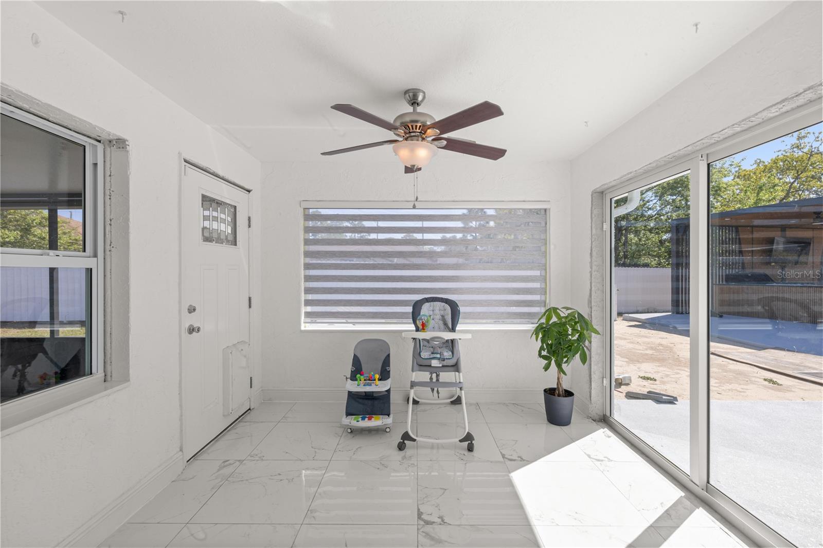 SILVER SPGS SHORES UN 07 - Residential Lease