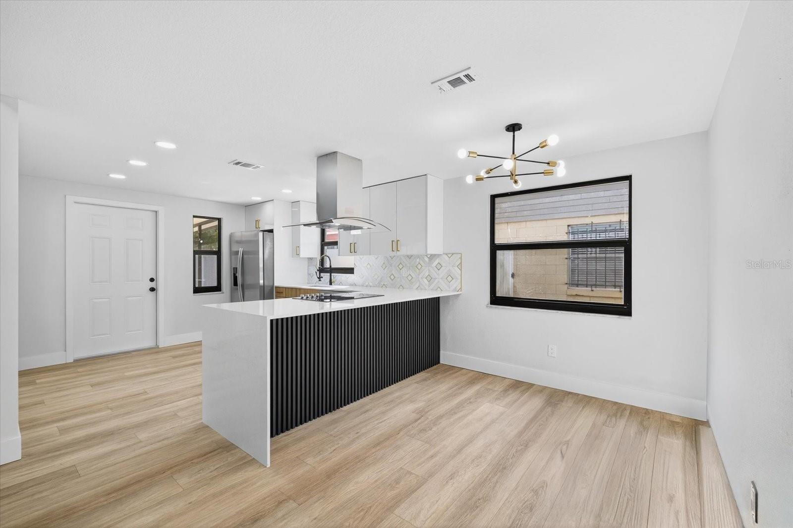 TIMBERLANE SUB UNIT 4 - Residential