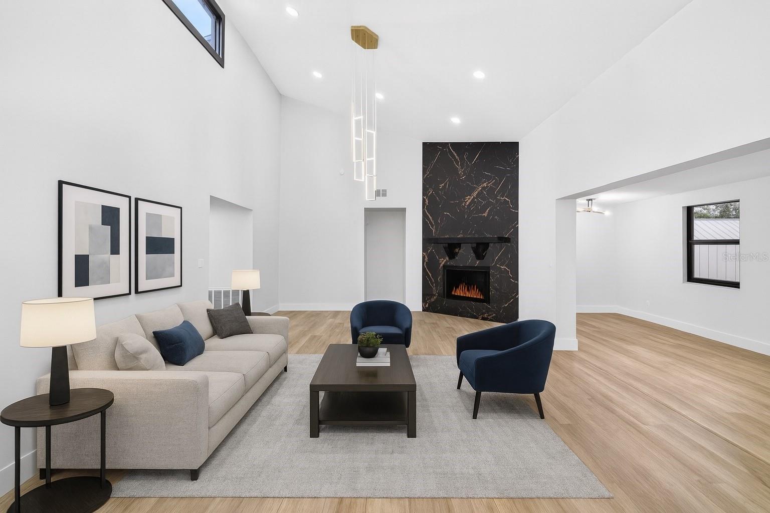 TIMBERLANE SUB UNIT 4 - Residential