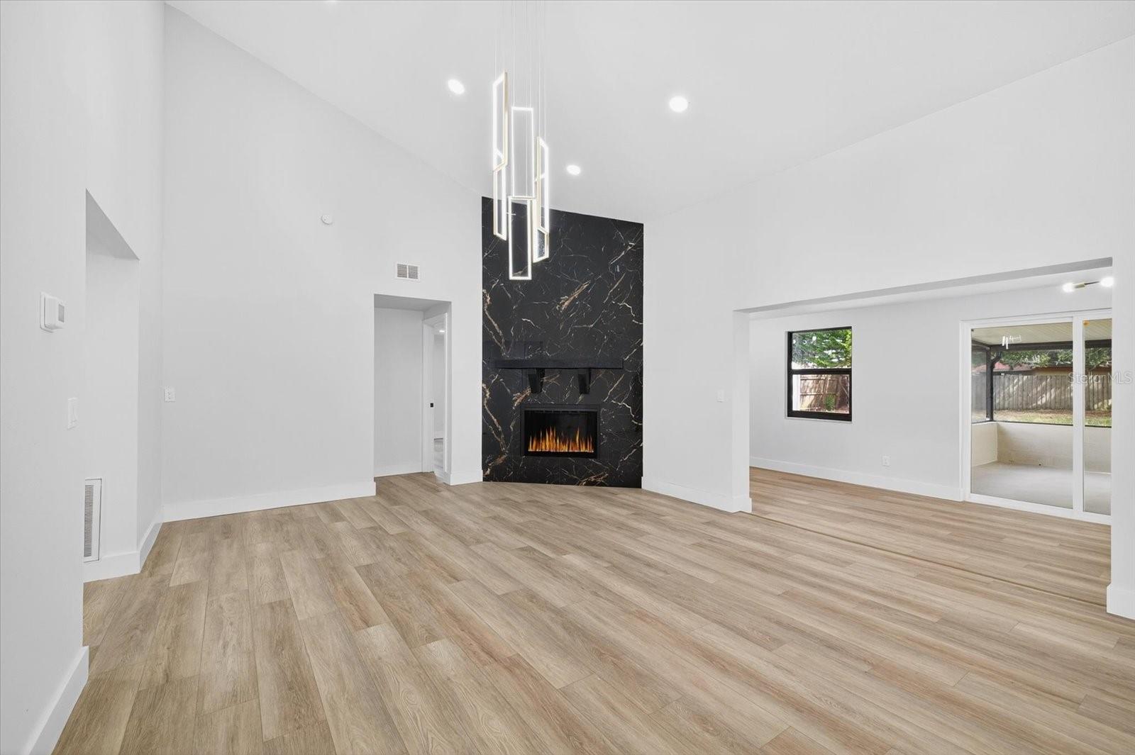 TIMBERLANE SUB UNIT 4 - Residential