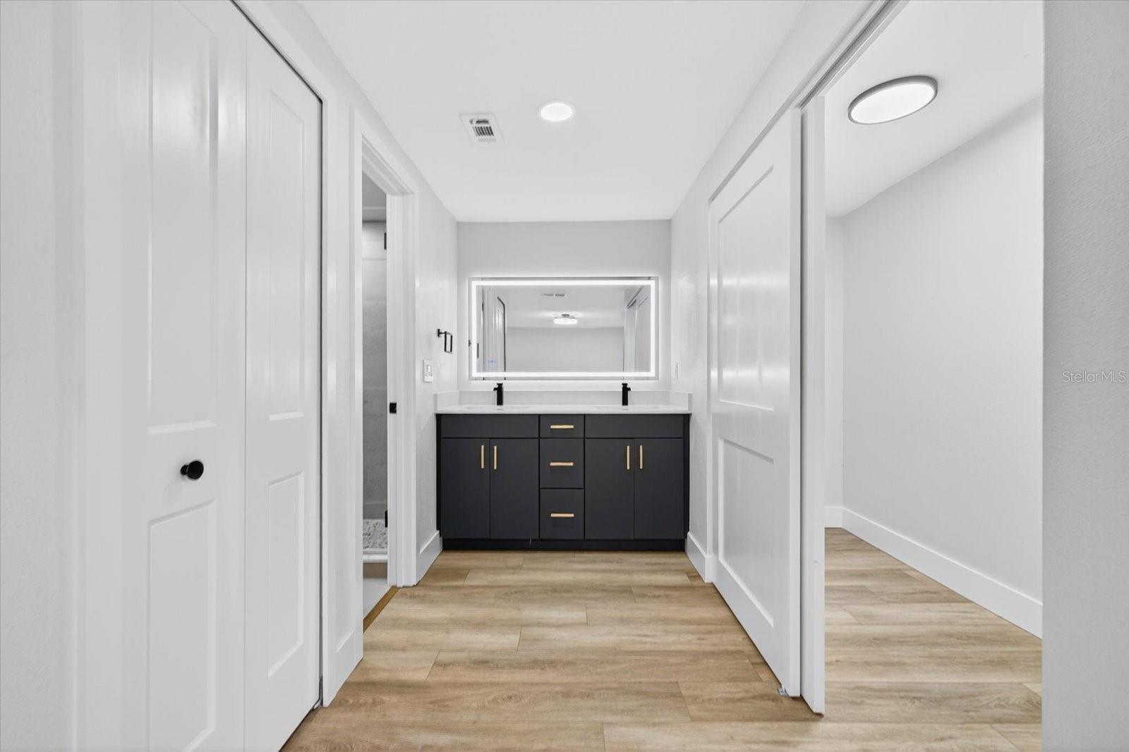 TIMBERLANE SUB UNIT 4 - Residential