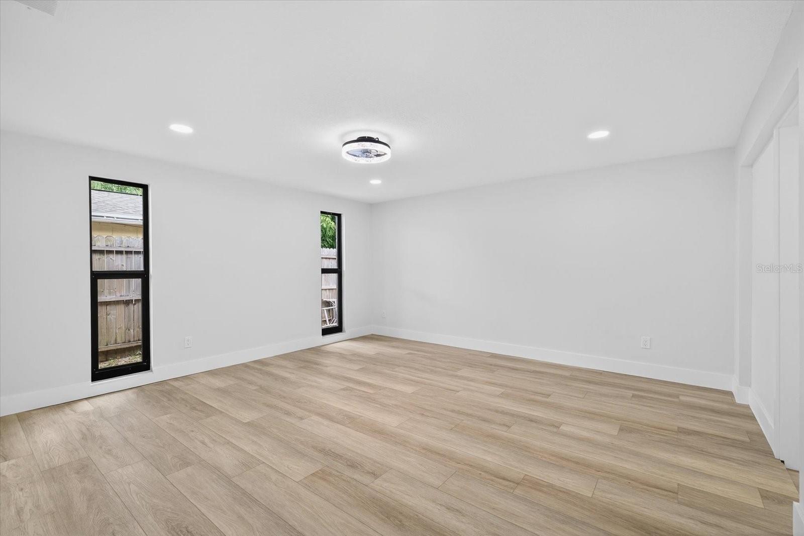 TIMBERLANE SUB UNIT 4 - Residential