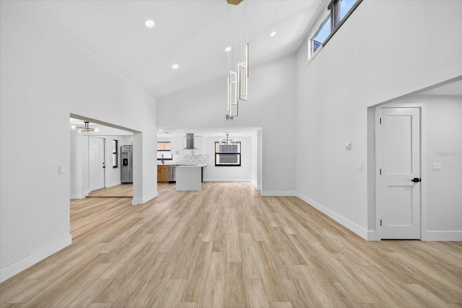 TIMBERLANE SUB UNIT 4 - Residential