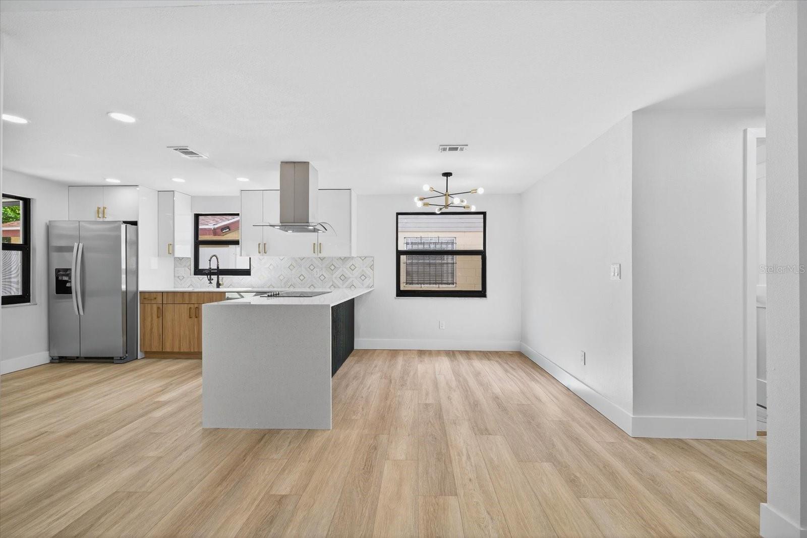 TIMBERLANE SUB UNIT 4 - Residential