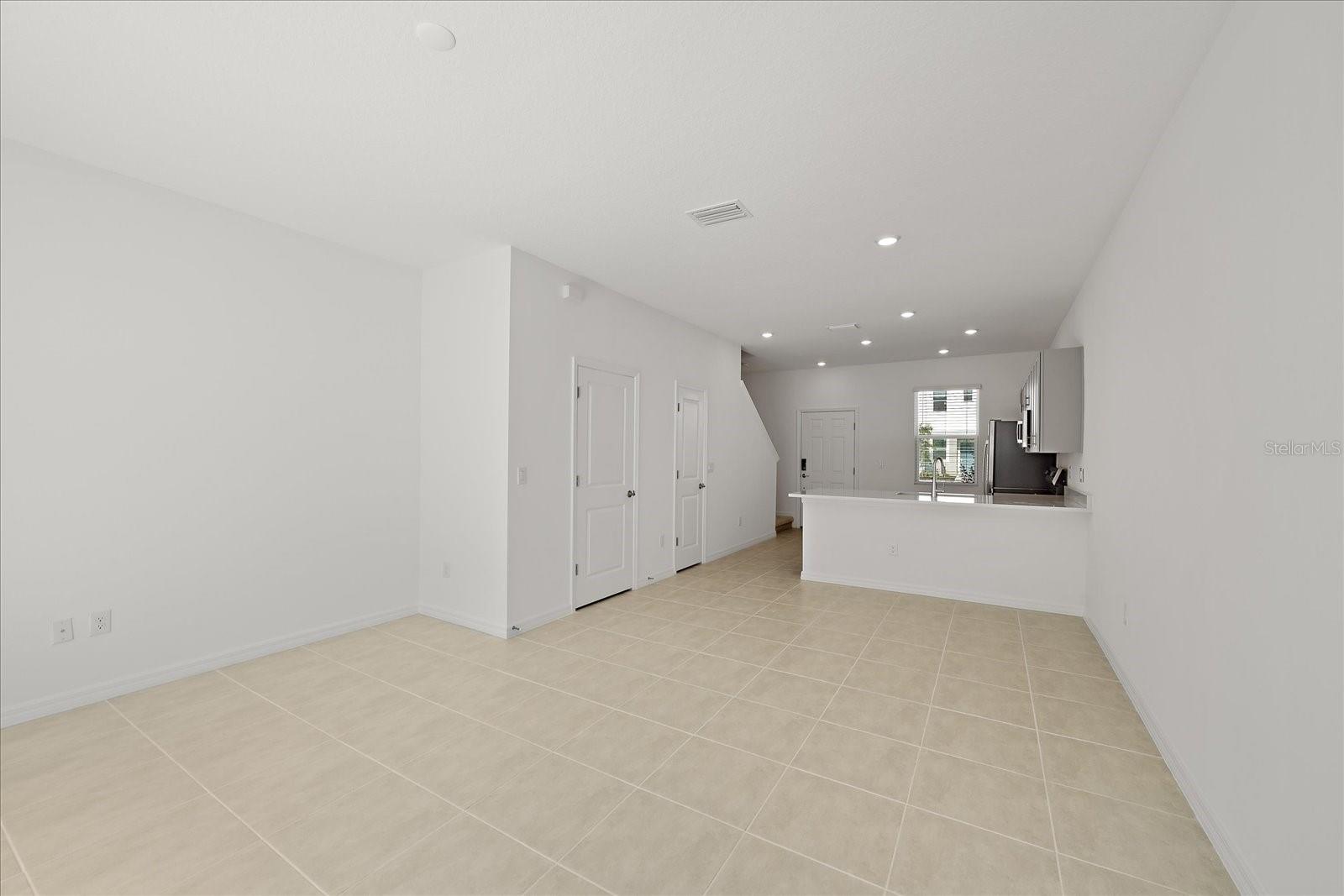 TOWNHOMES AT SKYE RANCH - Residential Lease