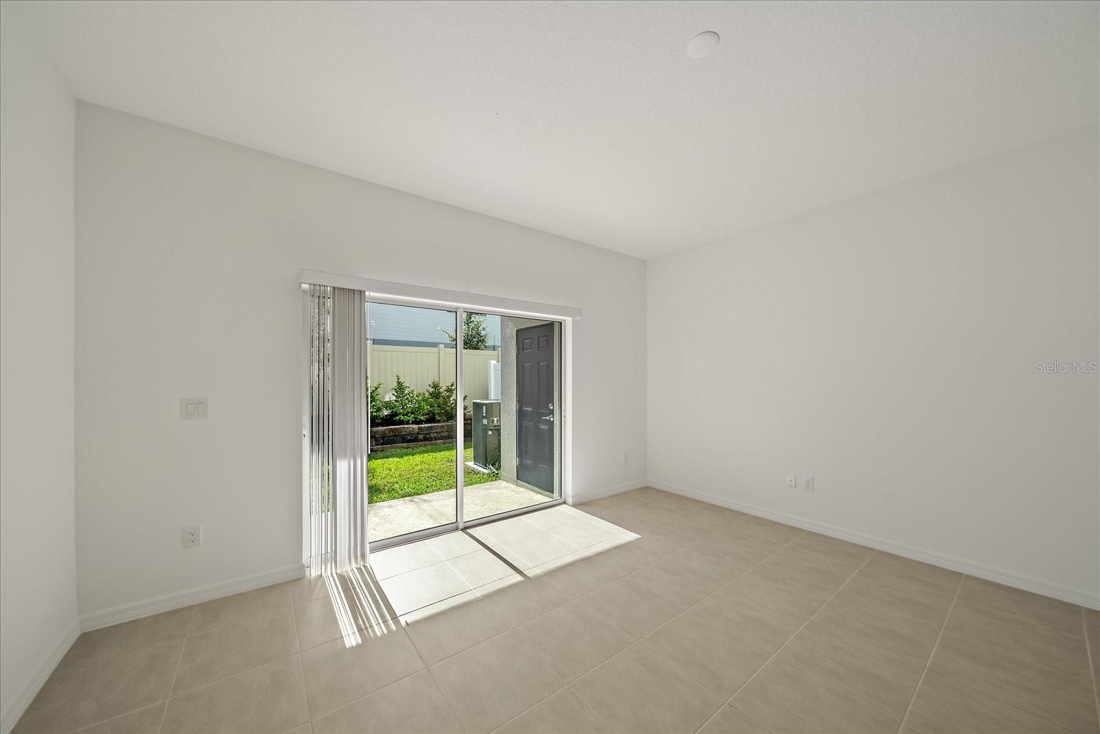 TOWNHOMES AT SKYE RANCH - Residential Lease