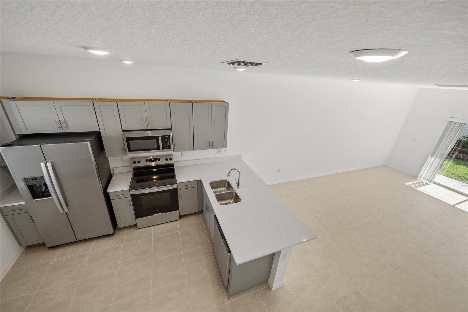 TOWNHOMES AT SKYE RANCH - Residential Lease