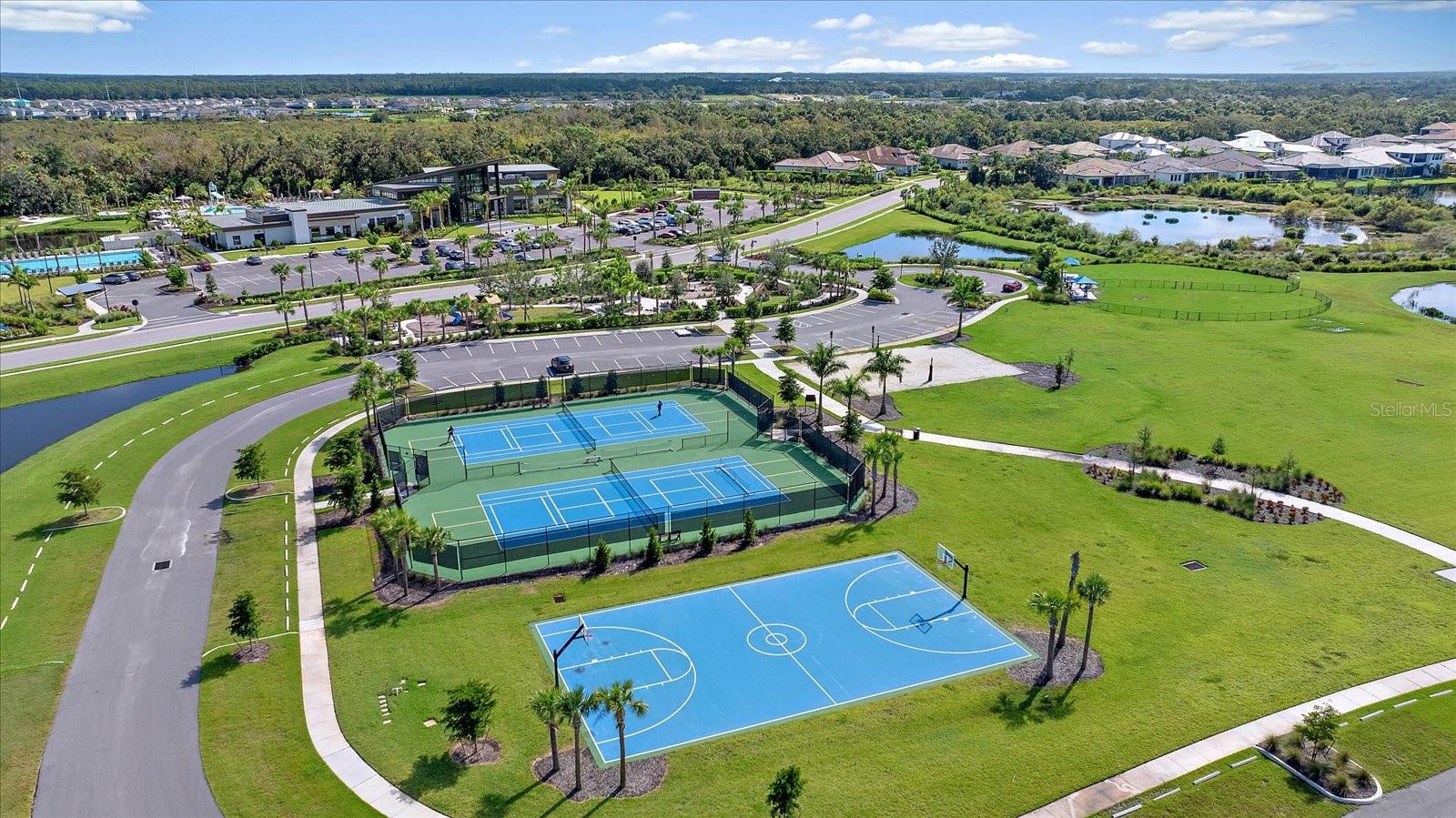 TOWNHOMES AT SKYE RANCH - Residential Lease