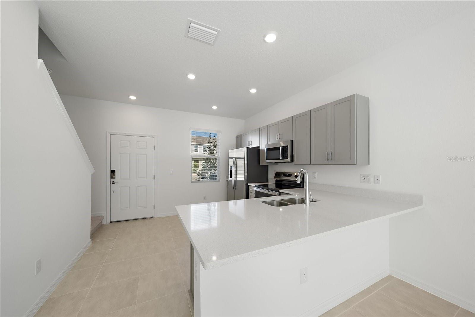 TOWNHOMES AT SKYE RANCH - Residential Lease