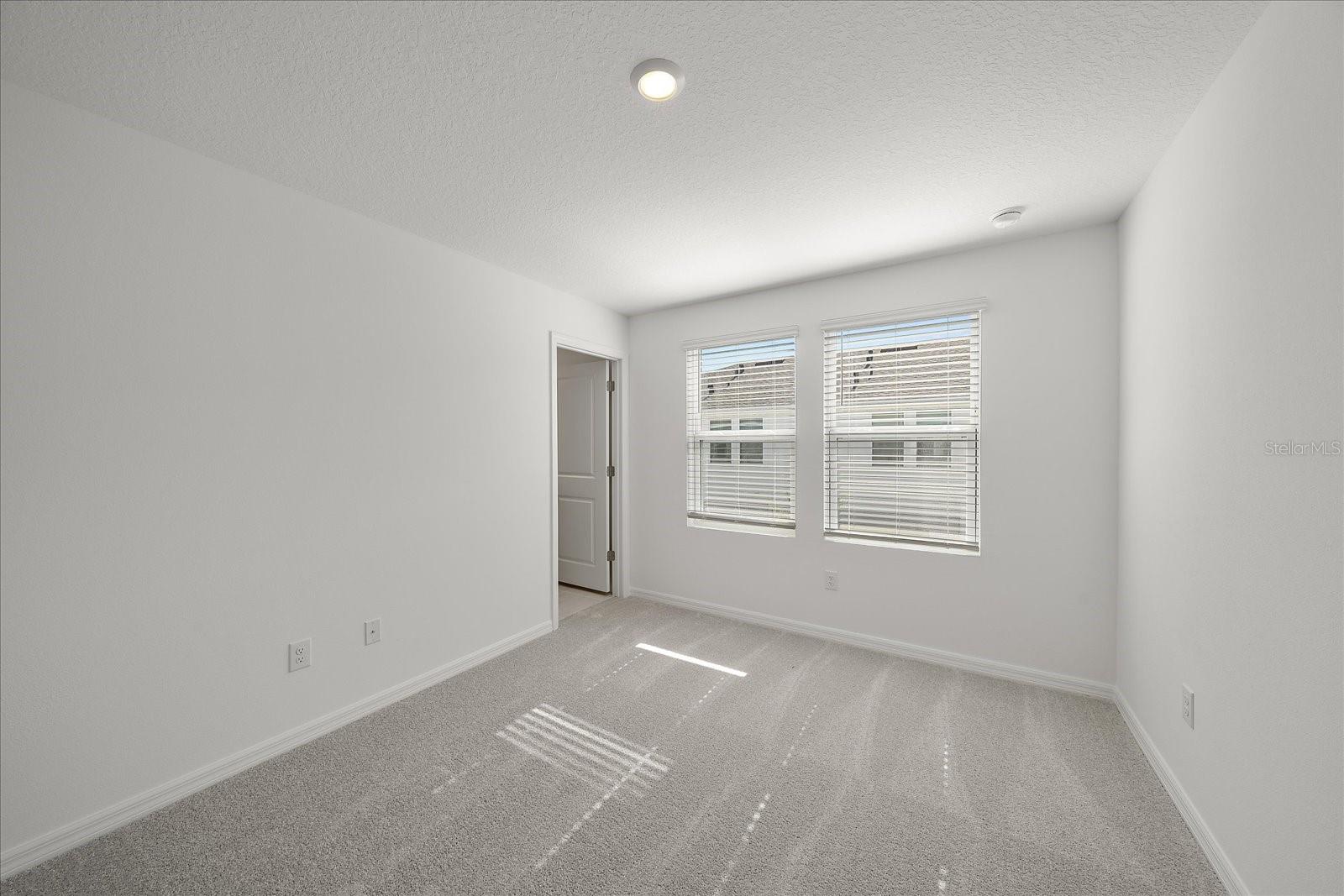 TOWNHOMES AT SKYE RANCH - Residential Lease