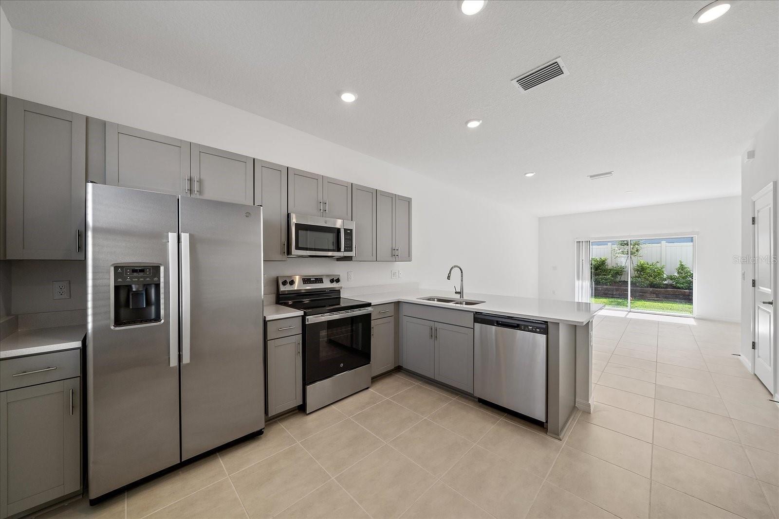 TOWNHOMES AT SKYE RANCH - Residential Lease