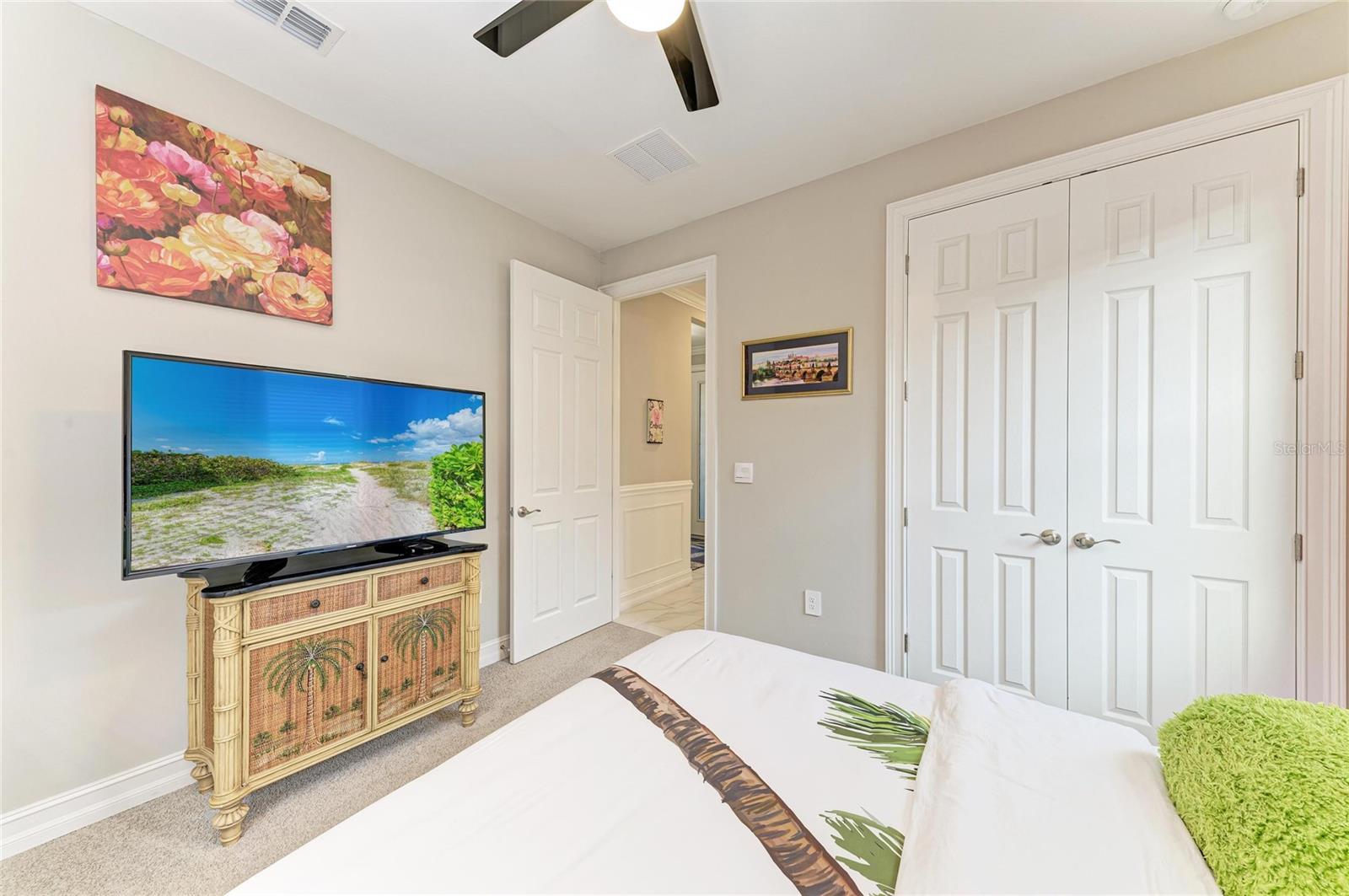 TOSCANA ISLES - Residential