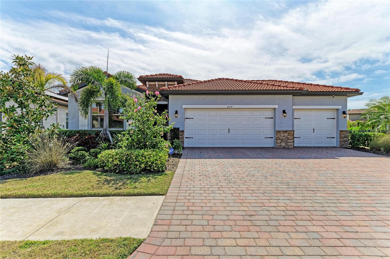 TOSCANA ISLES - Residential