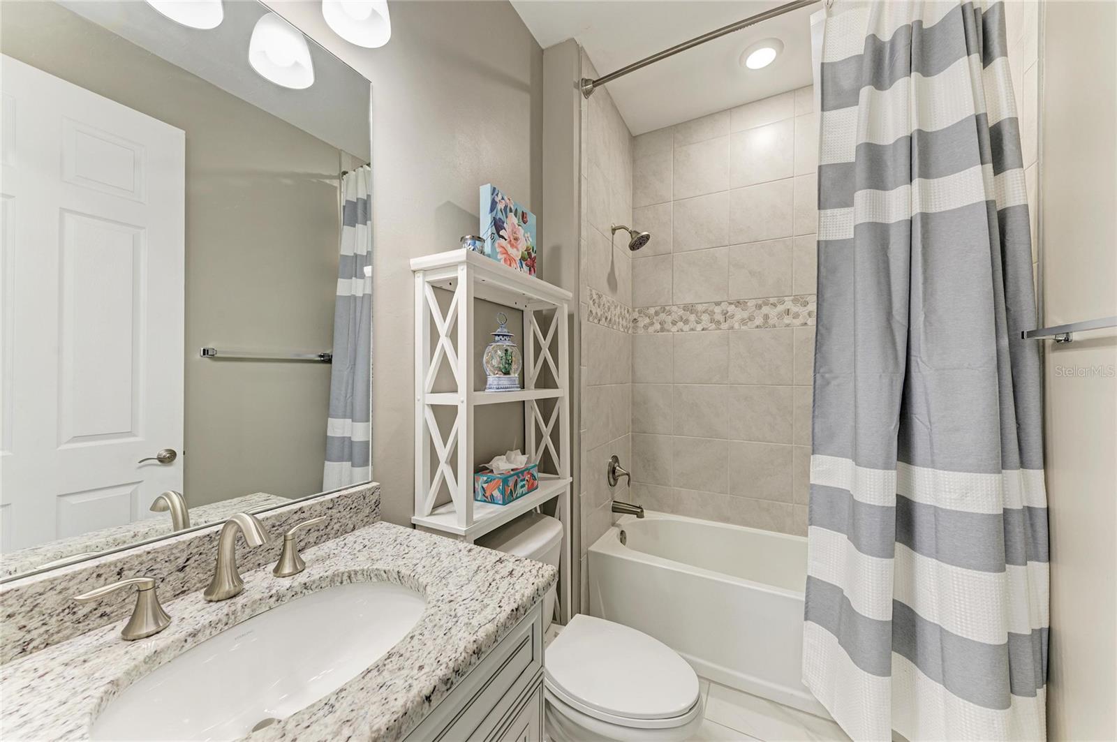 TOSCANA ISLES - Residential