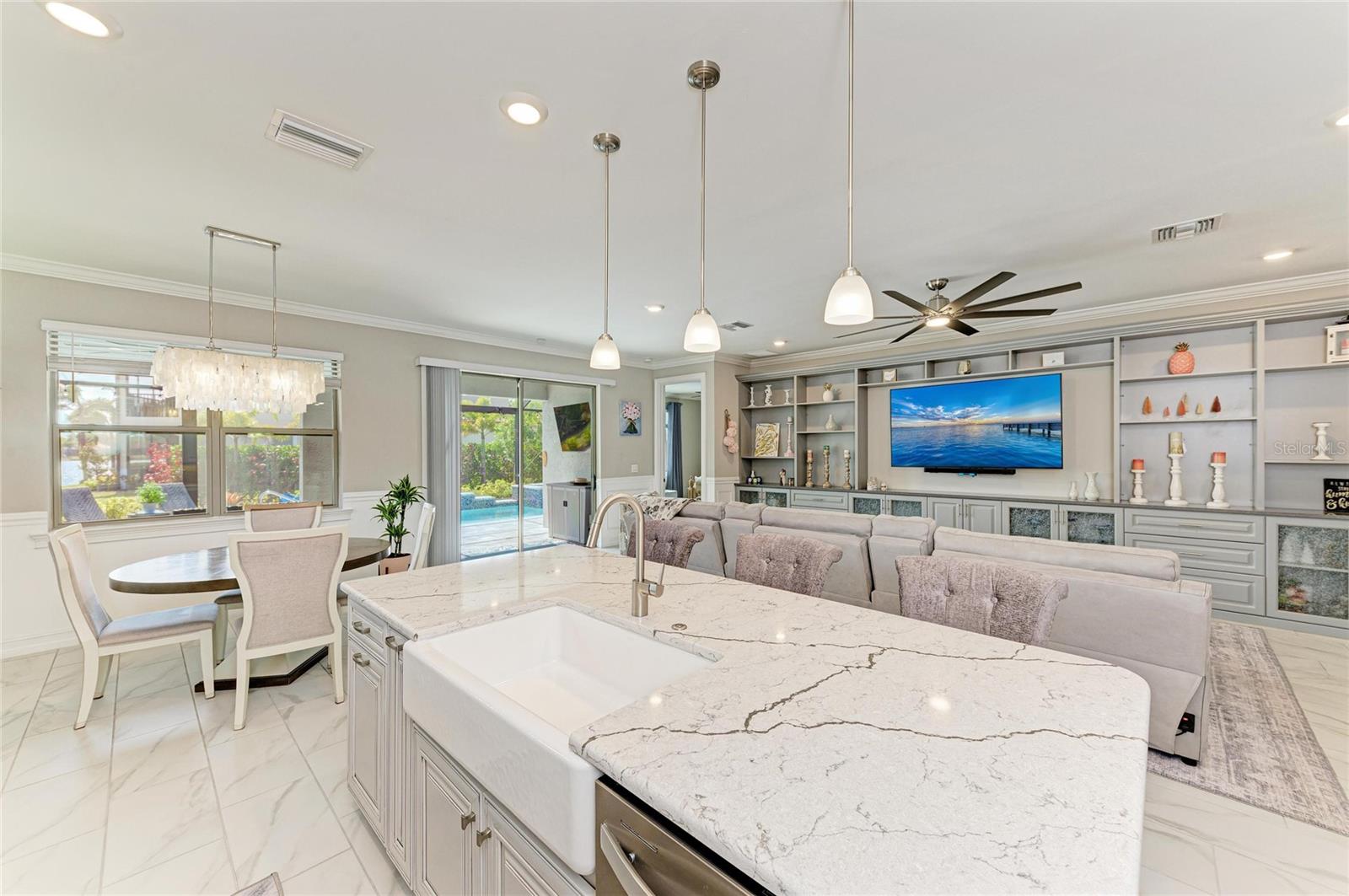 TOSCANA ISLES - Residential