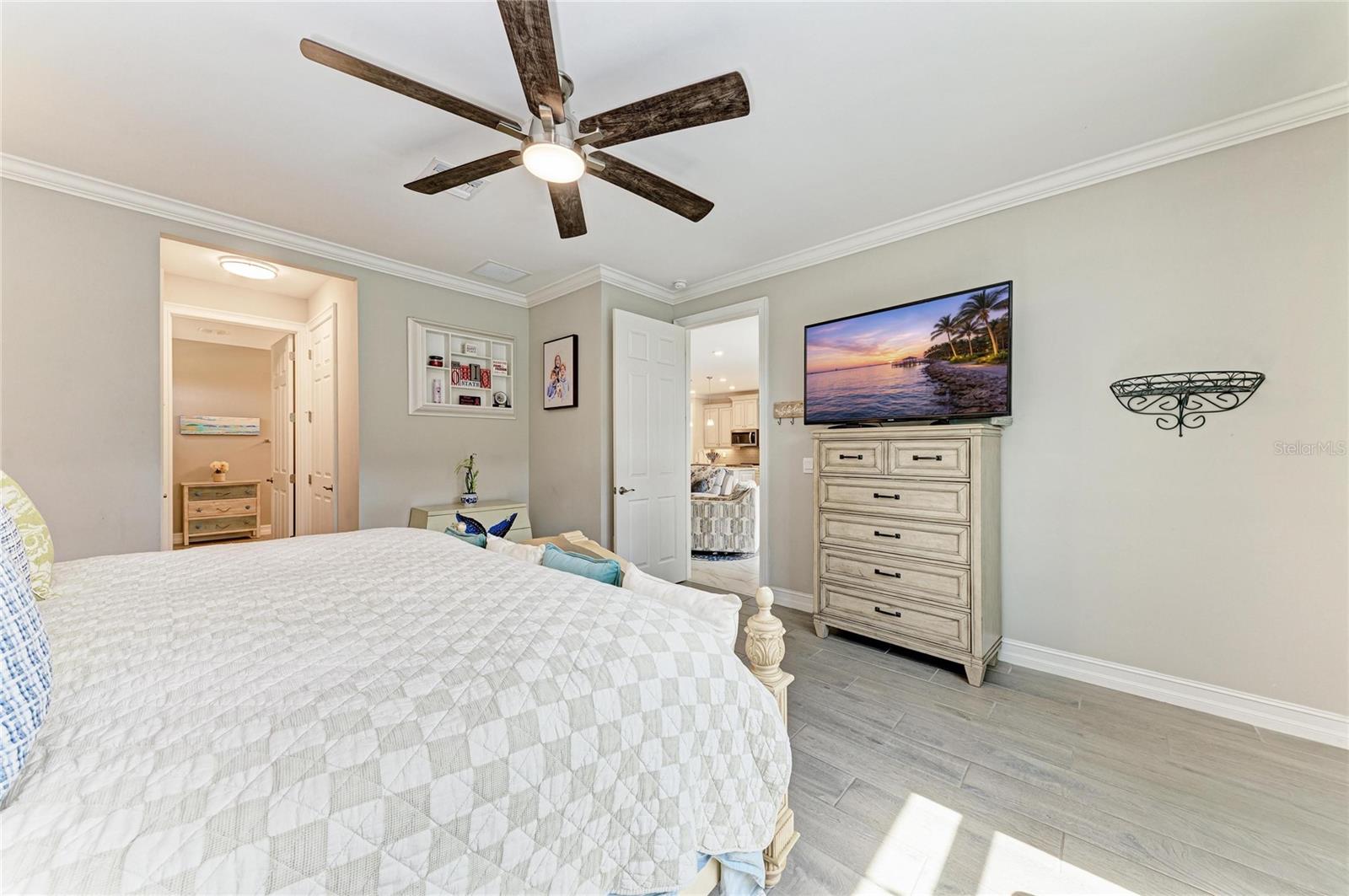 TOSCANA ISLES - Residential