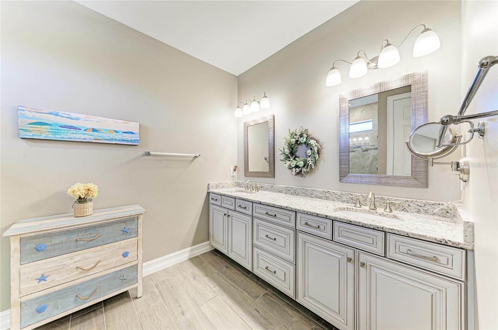 TOSCANA ISLES - Residential