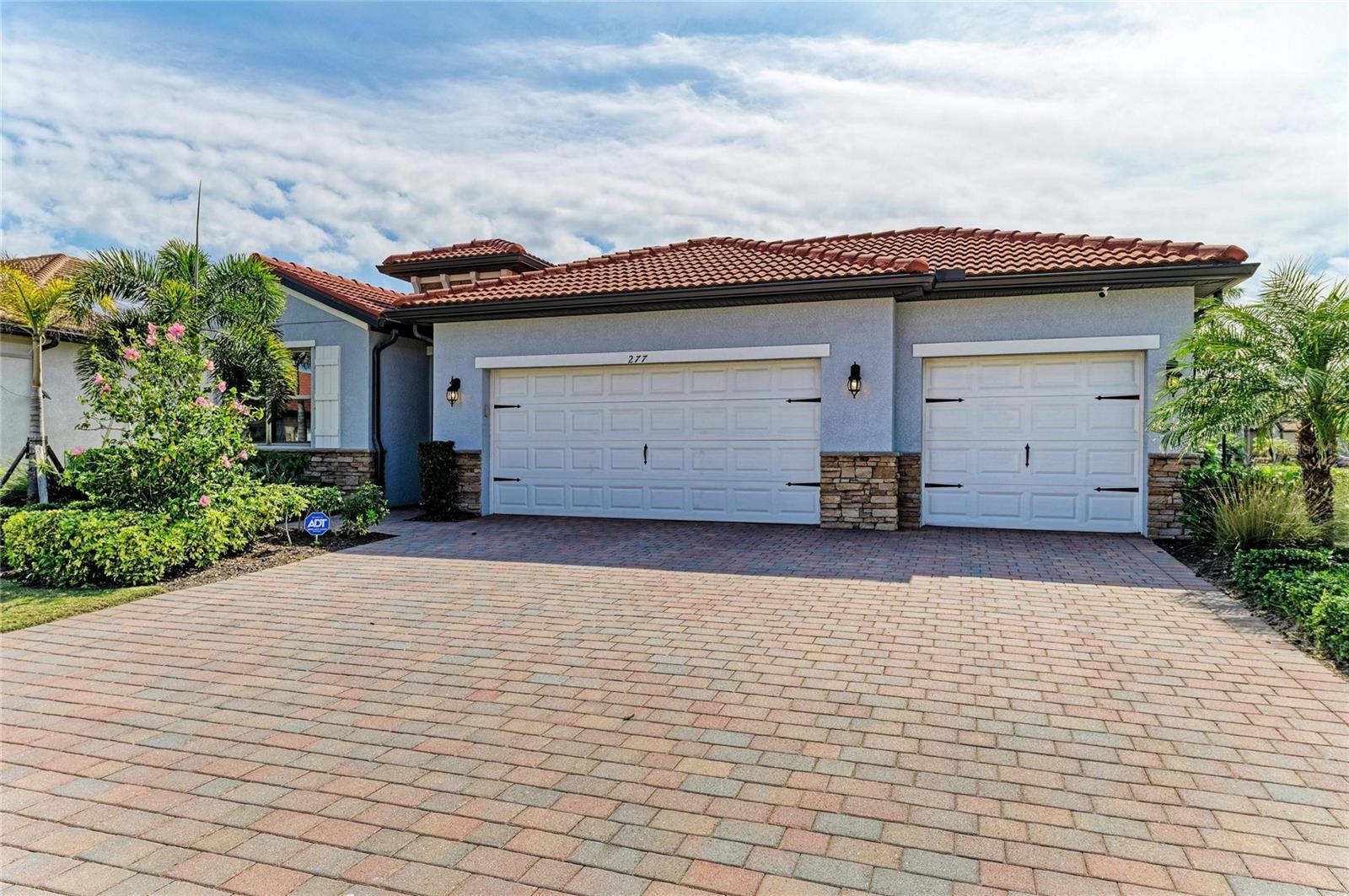 TOSCANA ISLES - Residential