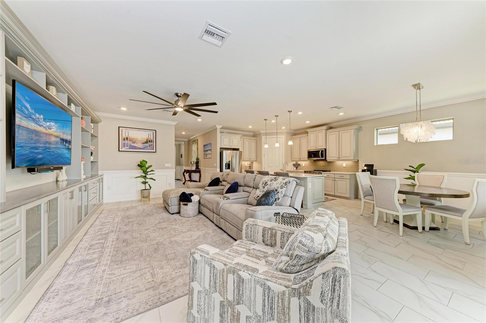 TOSCANA ISLES - Residential