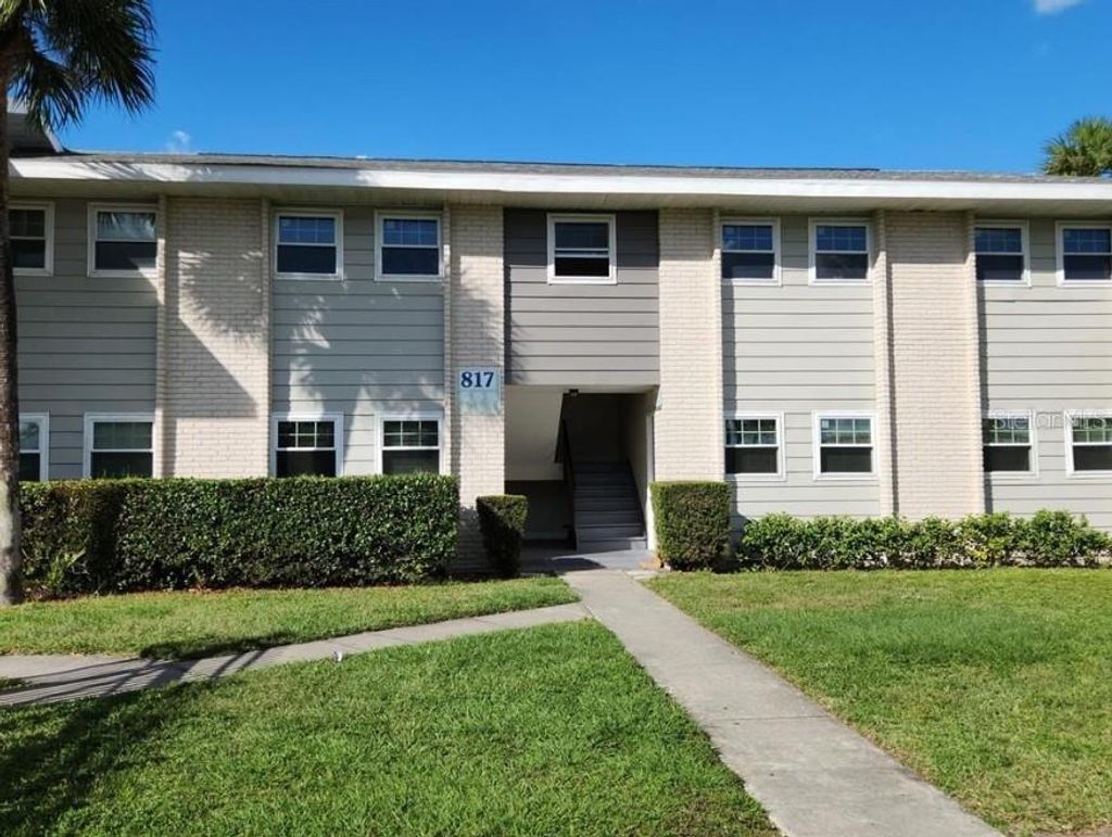 Photo of 817 Sky Lake Circle #A, Orlando, FL 32809 (MLS # S5145644)