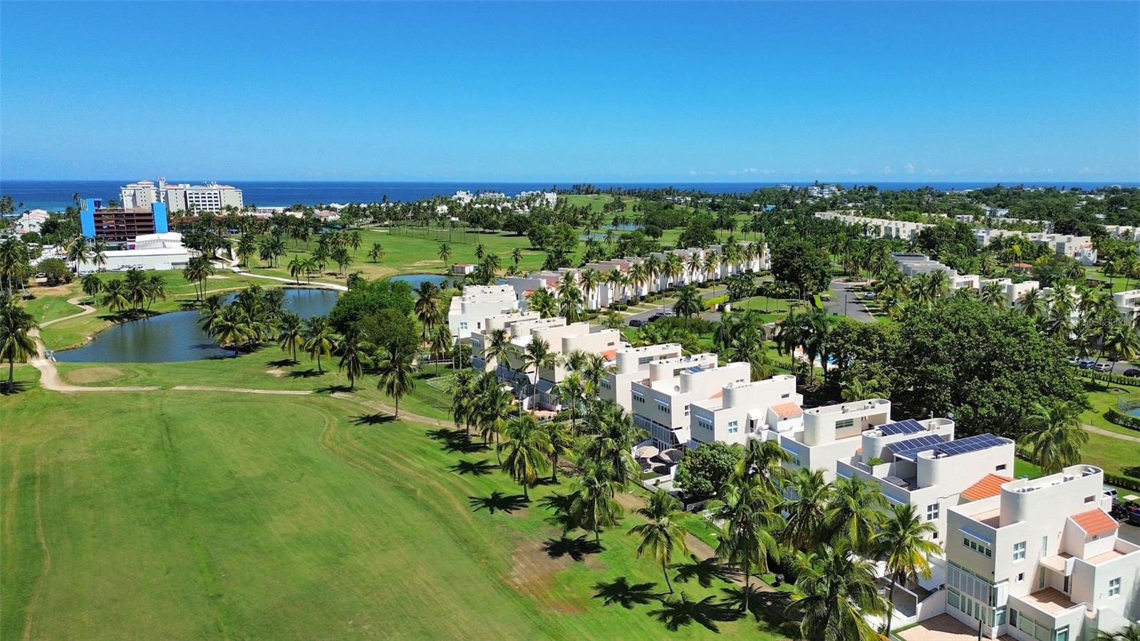 VILLAS DE GOLF OESTE - Residential