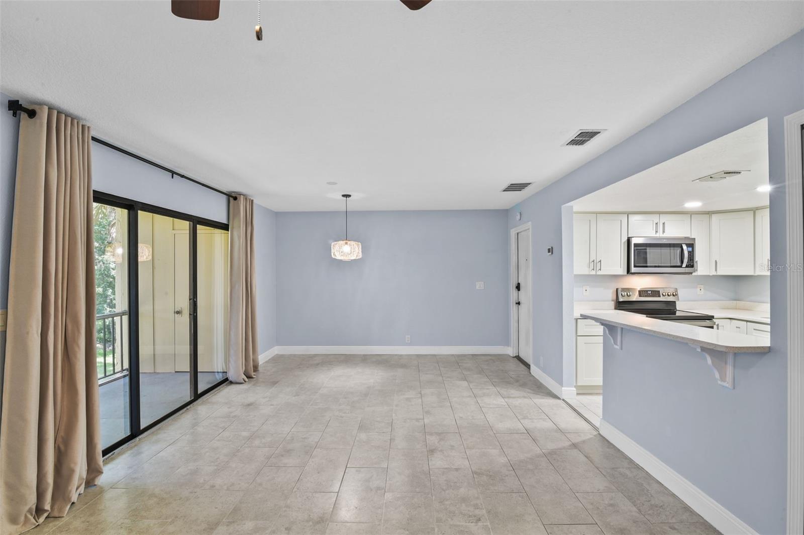 429 SHEOAH BOULEVARD 12