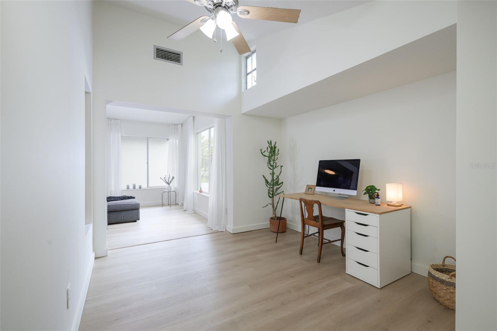 LAKE FOREST & LAKE FOREST NORTH - Residential