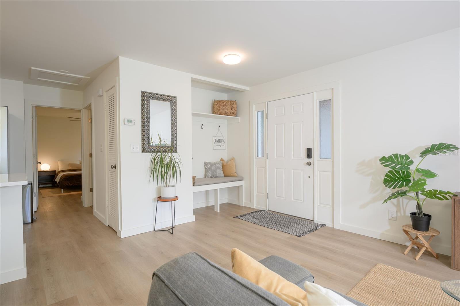 LAKE FOREST & LAKE FOREST NORTH - Residential