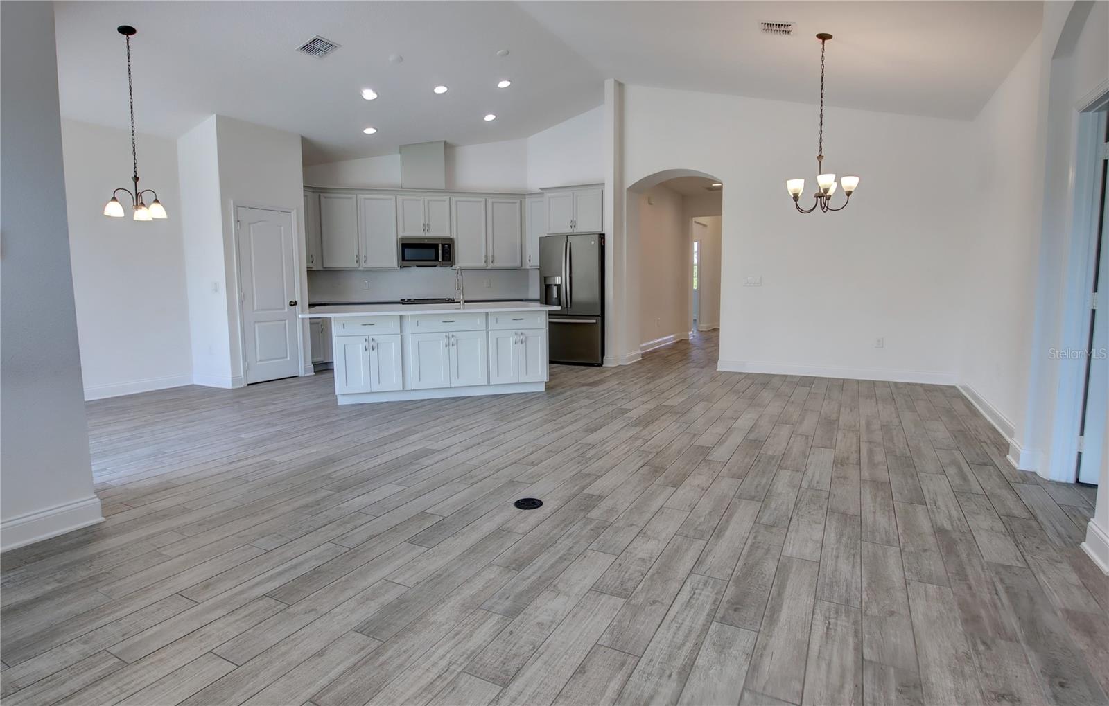 1727 BUTTERFLY WAY