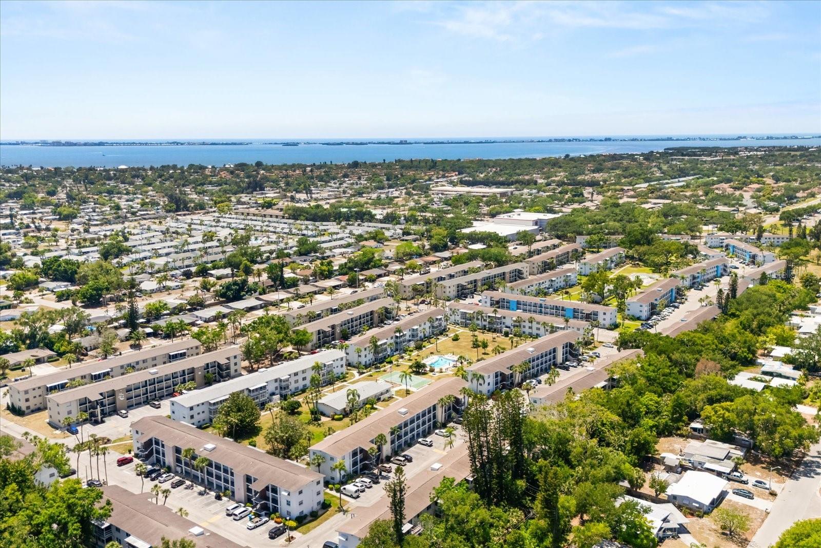 THE FOURTH BAYSHORE - Residential