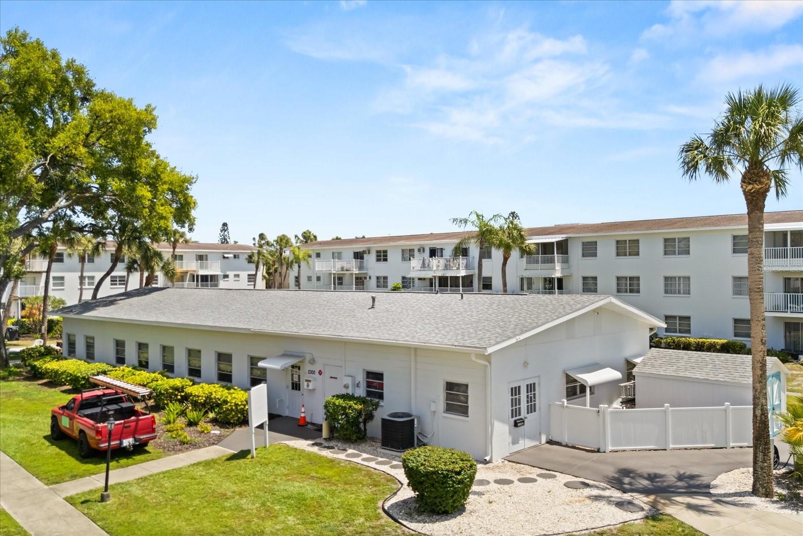 THE FOURTH BAYSHORE - Residential