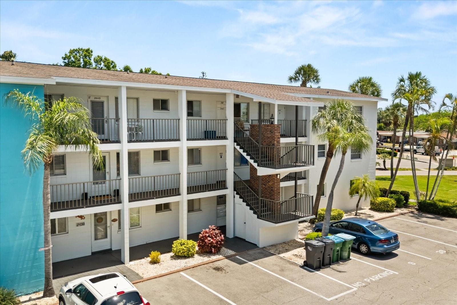 THE FOURTH BAYSHORE - Residential