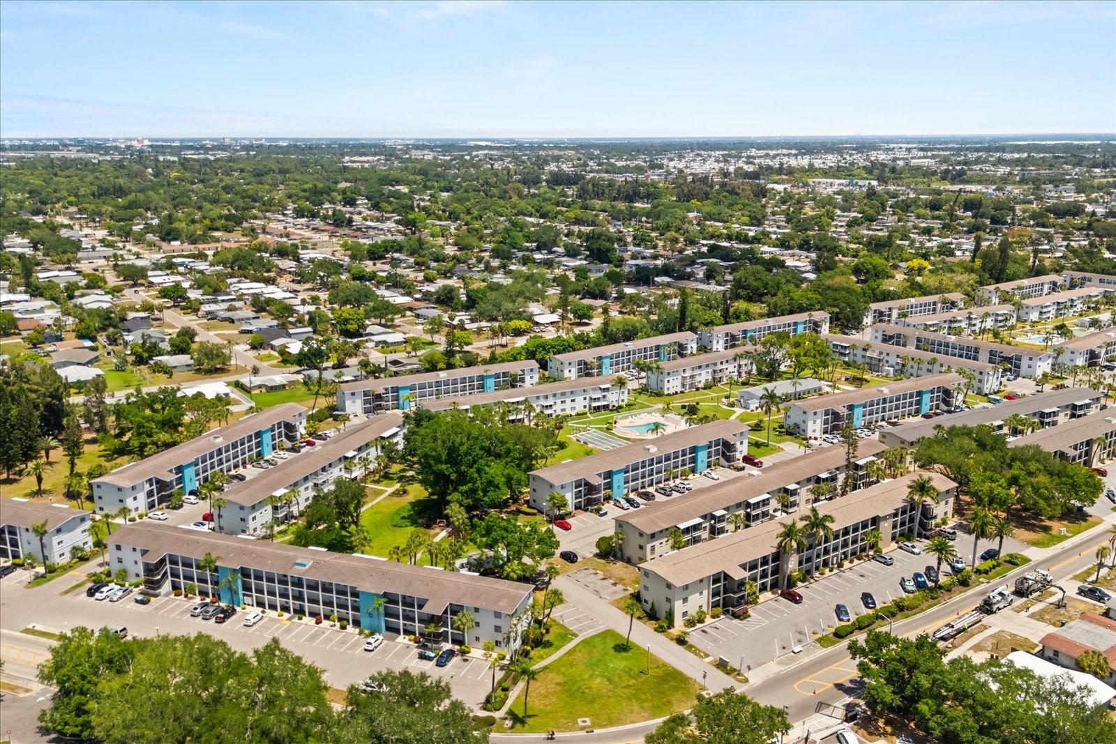 THE FOURTH BAYSHORE - Residential