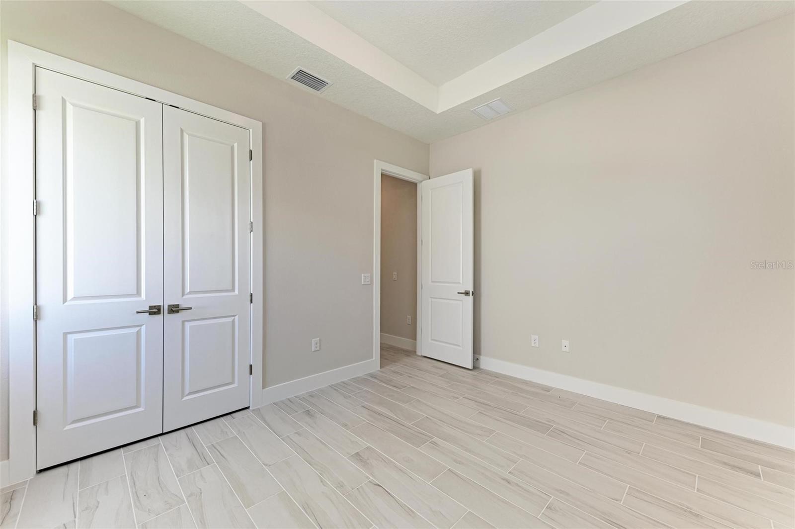 AQUA LAGOON - Residential